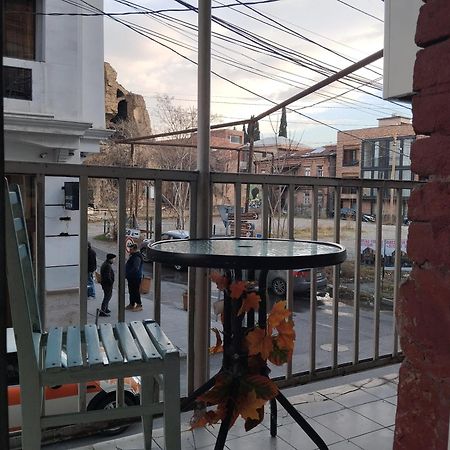 Hotel Wine O'Clock Tiflis Exterior foto